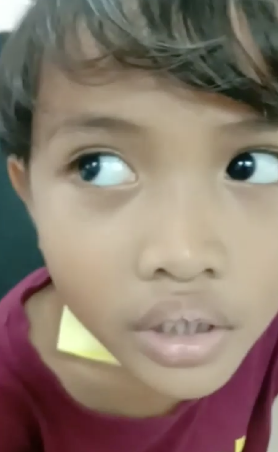 母親趕緊將男童帶往診所檢查。