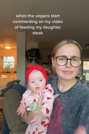 Katie的做法惹起網民爭議。