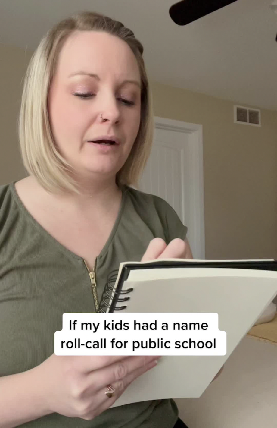 一名育有8個小孩的媽媽因為孩子名字獨特,遭到非議。