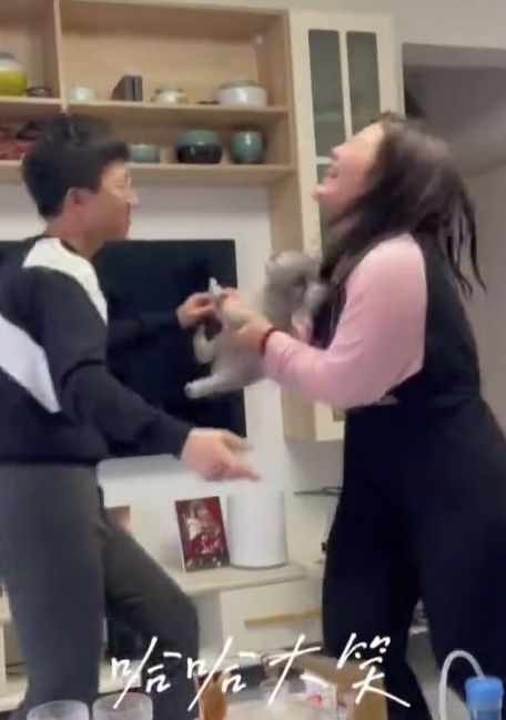 網民大讚這位老公是真愛。