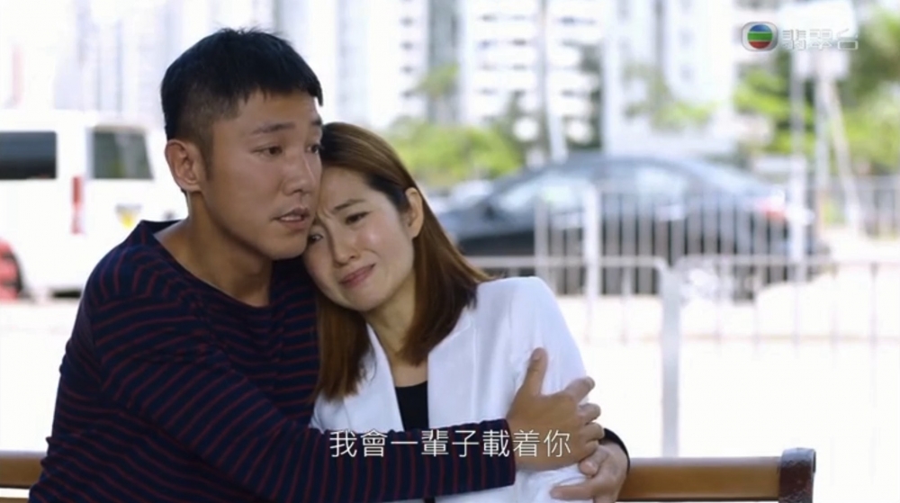 不少網民安慰人妻指她至少有個好老公。