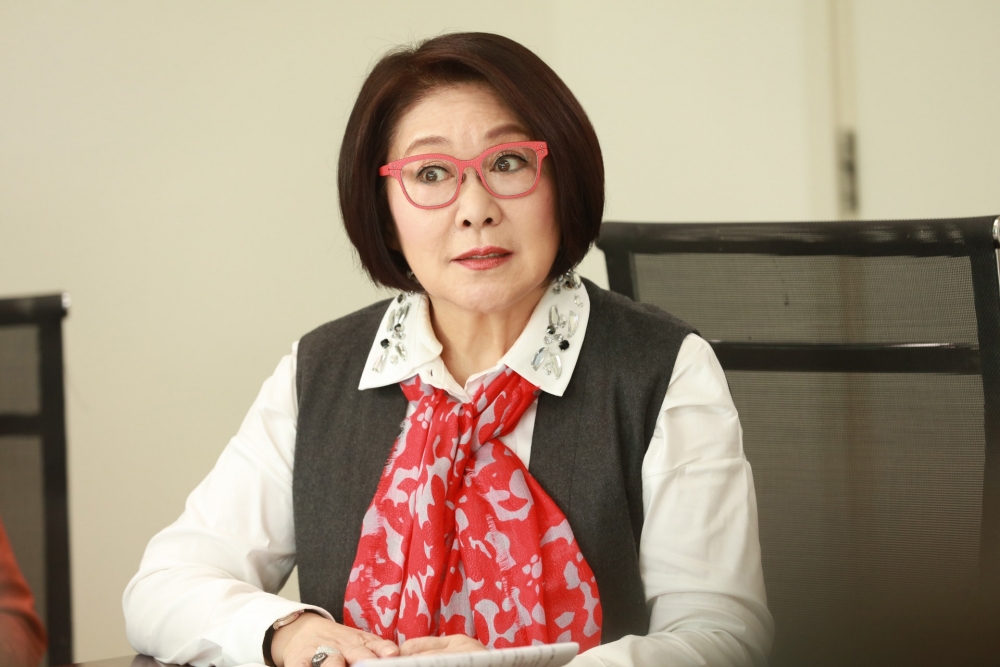 人夫認為太太看結婚版太多,認為所有奶奶都有居心