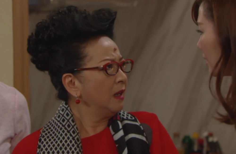 事主只想在唯一的休息日可以跟愛犬外出散散步，而非負起照顧寶寶的重責。