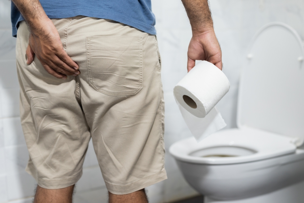 人妻在《香港討論區》抱怨老公,斥他「痾尿永遠都唔準」。