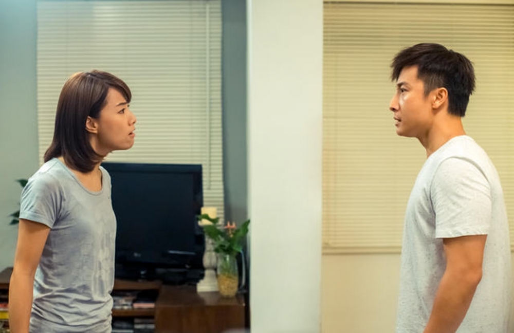 兩人因梳妝檯大吵一架，女生還因此被悔婚。