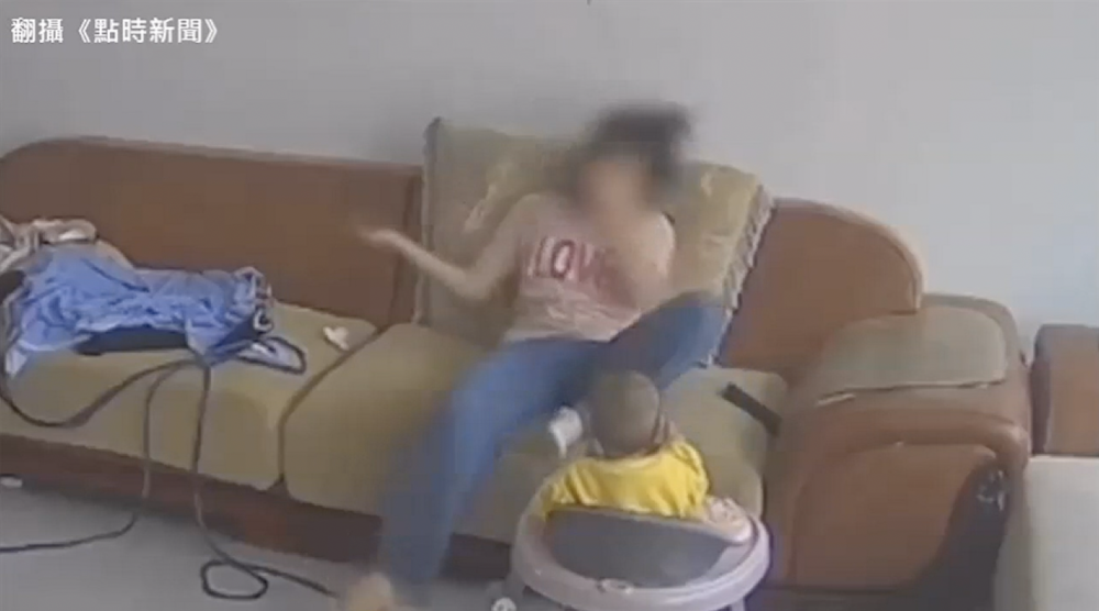 內地一名媽媽照顧孩子壓力爆煲。