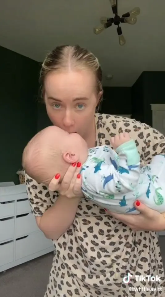 親自用口將鼻屎吸出，網民大呼噁心。