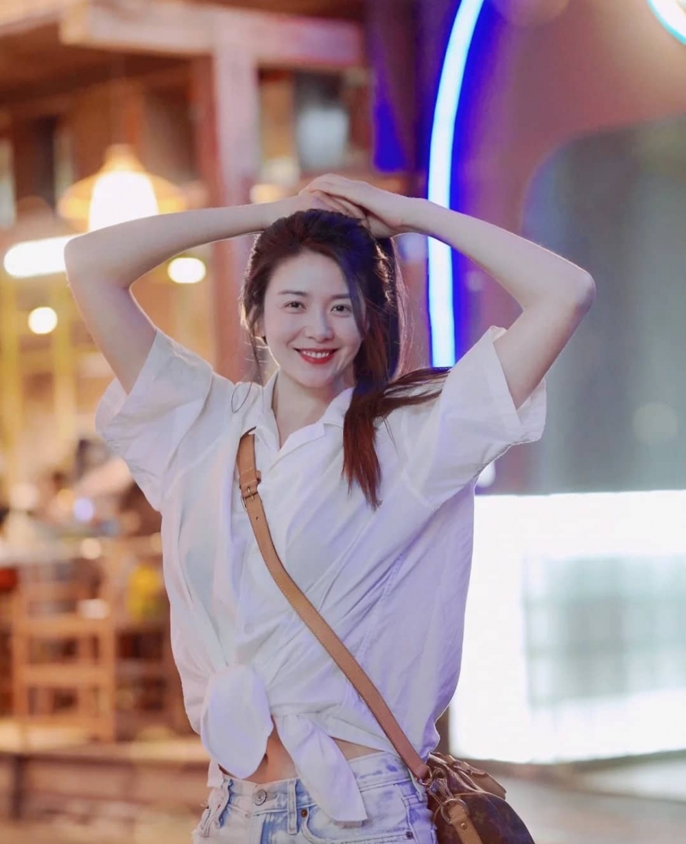 如今38歲的她一點也看不出歲月痕跡！