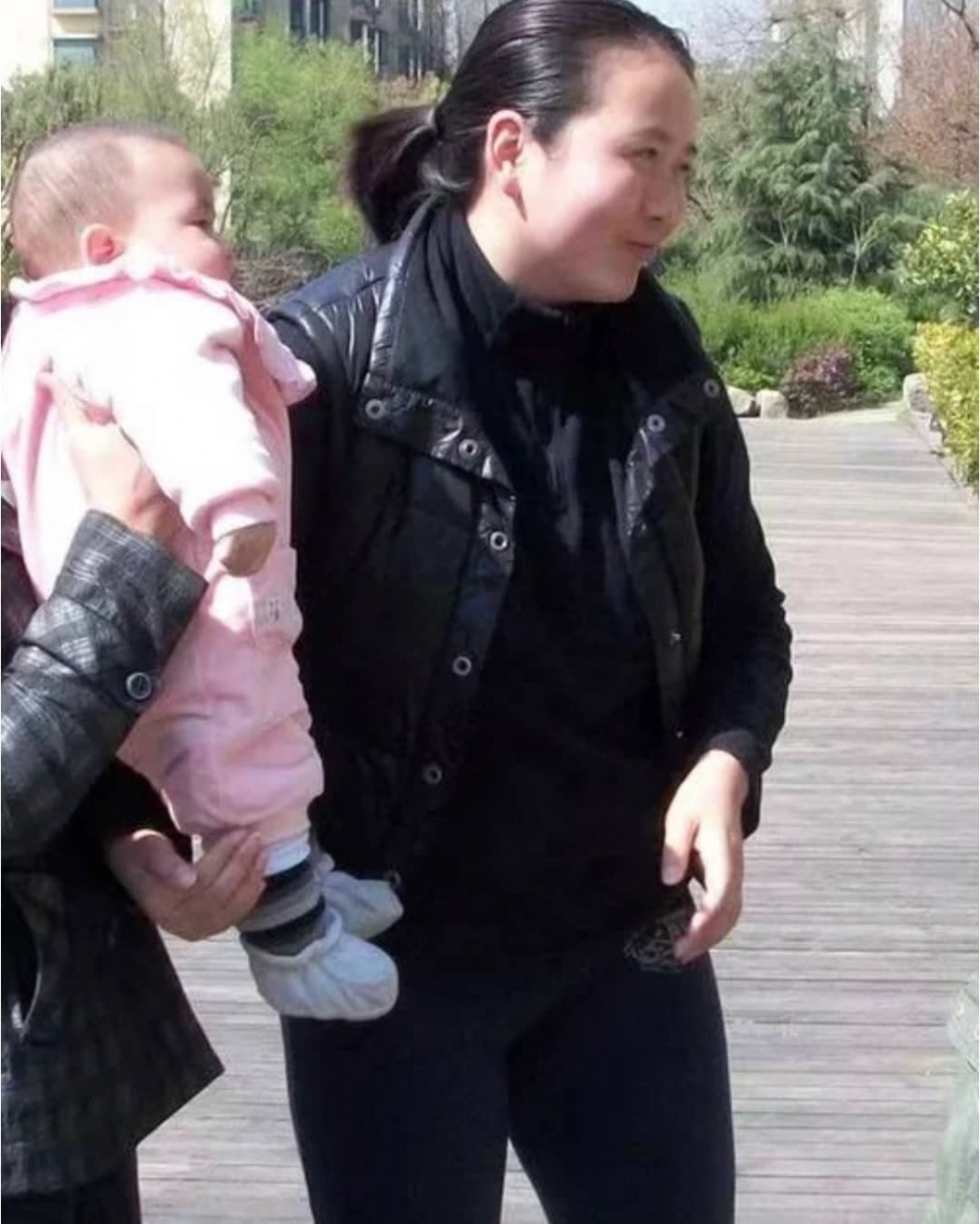 靚媽表示圖中的自己約是10年前的模樣，因為生孩子變胖。