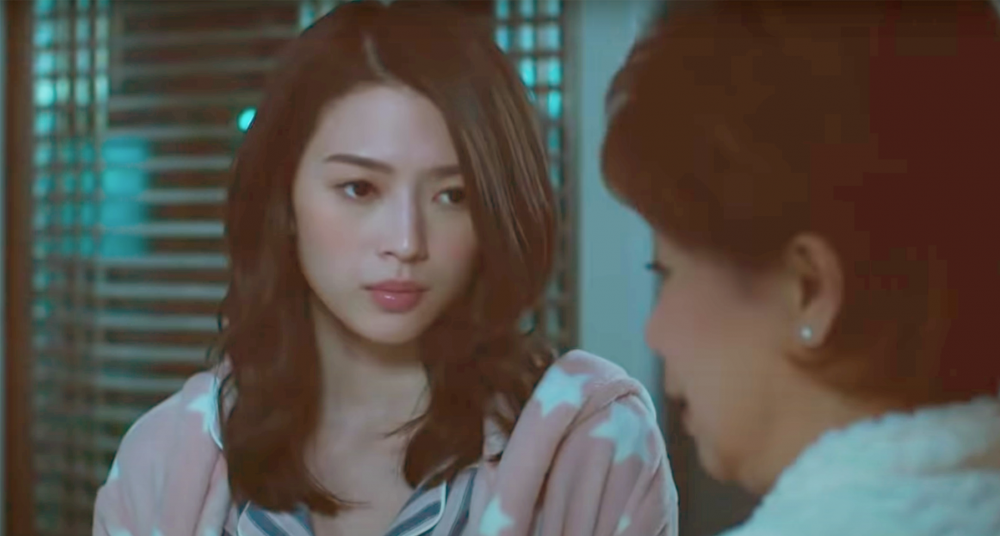 事主為免媽媽擔心，惟有假裝婆媳關係好。