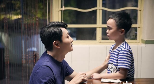 大兒子負責照顧兩個弟弟