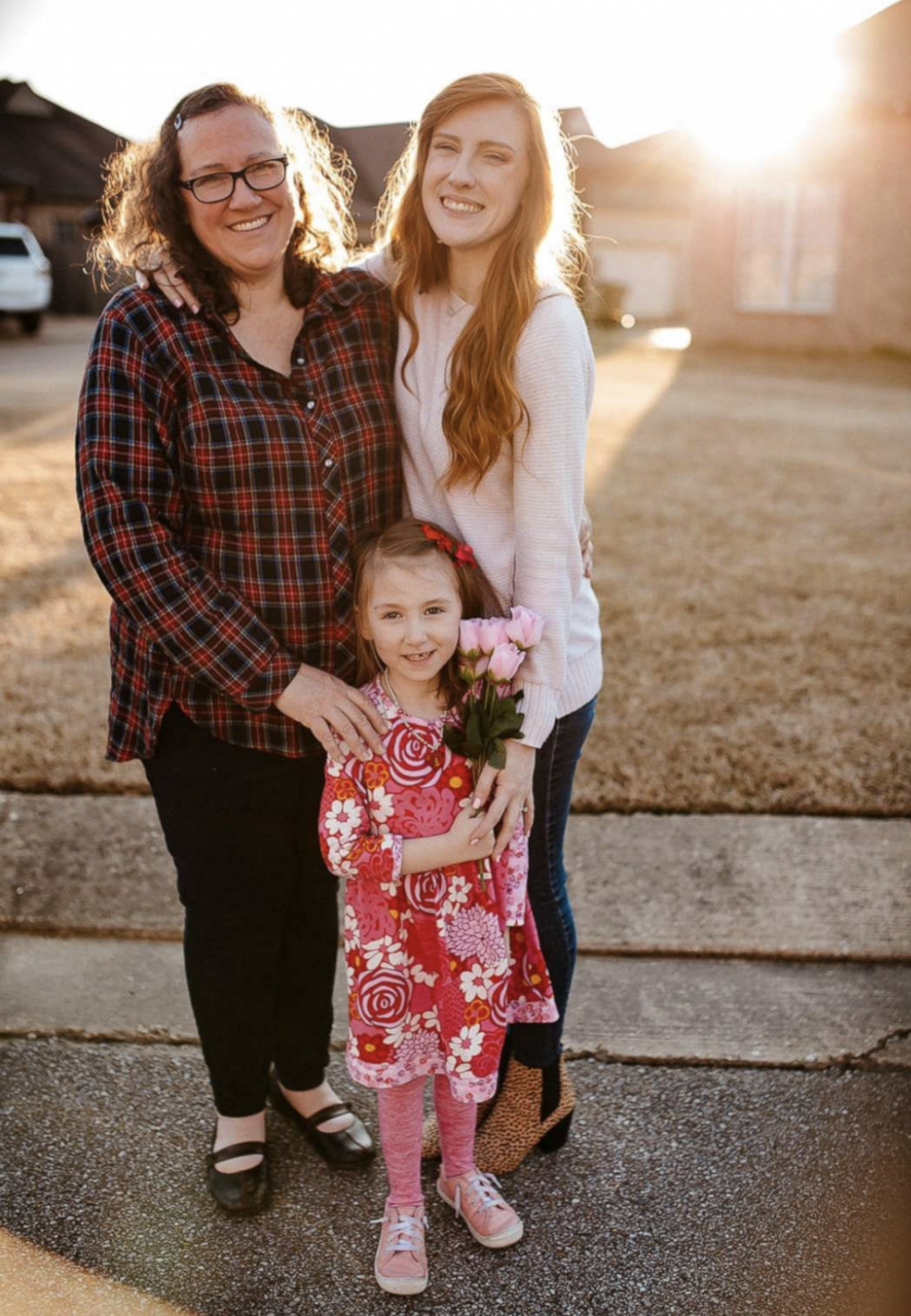 沒想到生日將近，卻只有一名同學應邀，Chloe難過不已，也不忍心告訴妹妹真相。