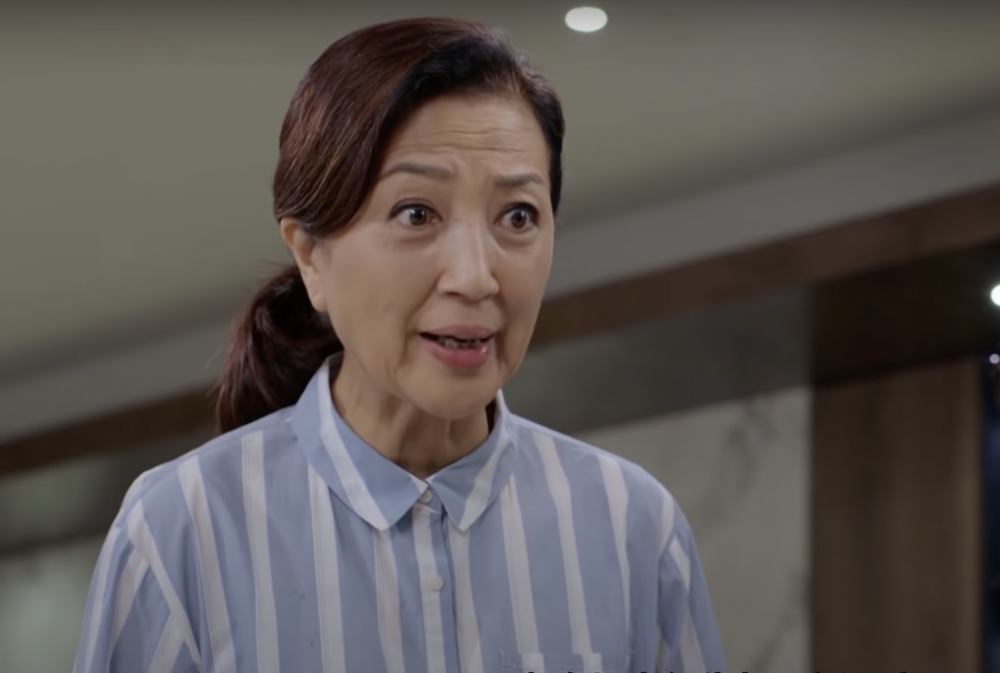 慳家奶奶要求用「二手水」沖涼。