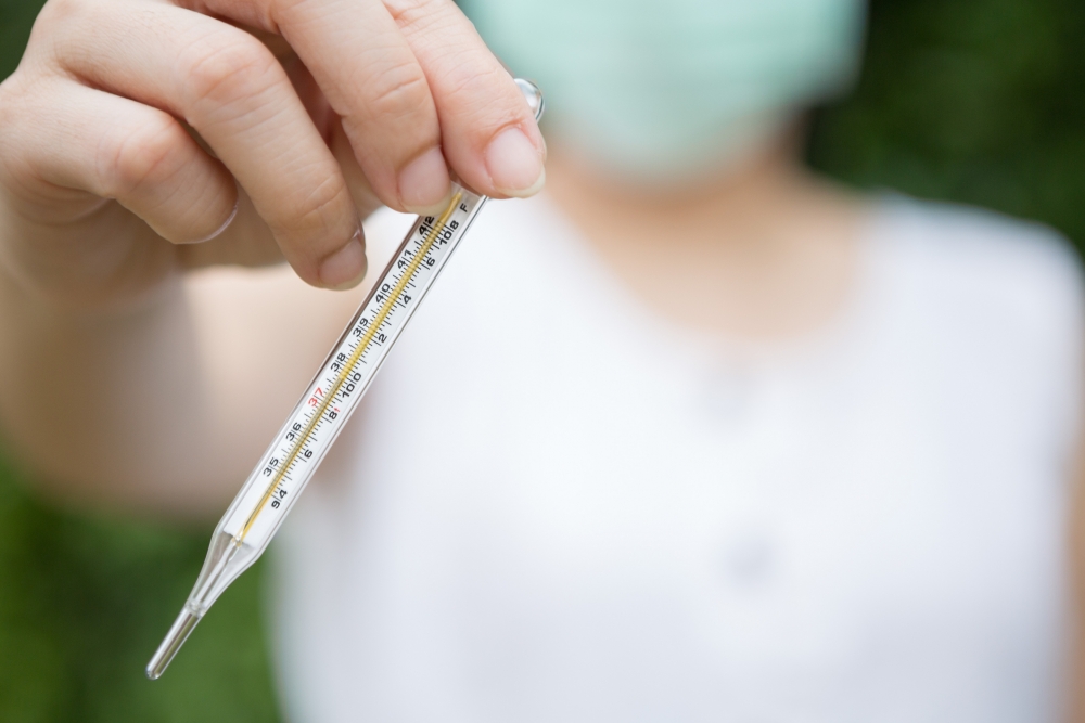 水銀溫度計打碎後需謹慎處理,否則容易造成汞中毒。