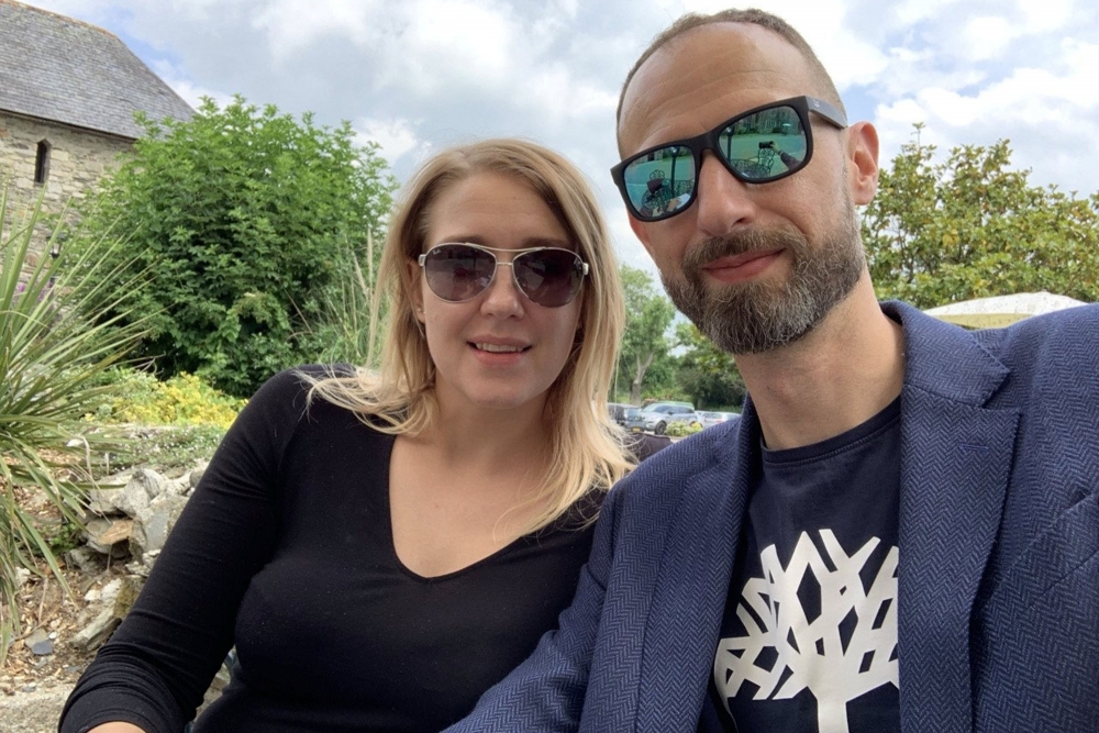 Dave的不同獲得妻子支持。