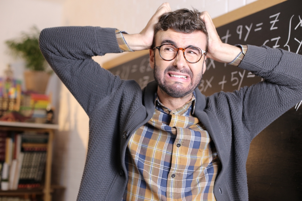 不必要對話，對老師可免則免。