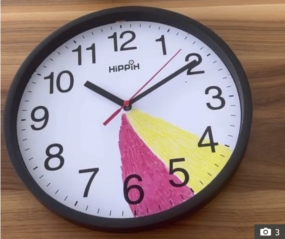 該名外國媽媽分享如何用計仔，鼓勵小朋友重過規律時間表。