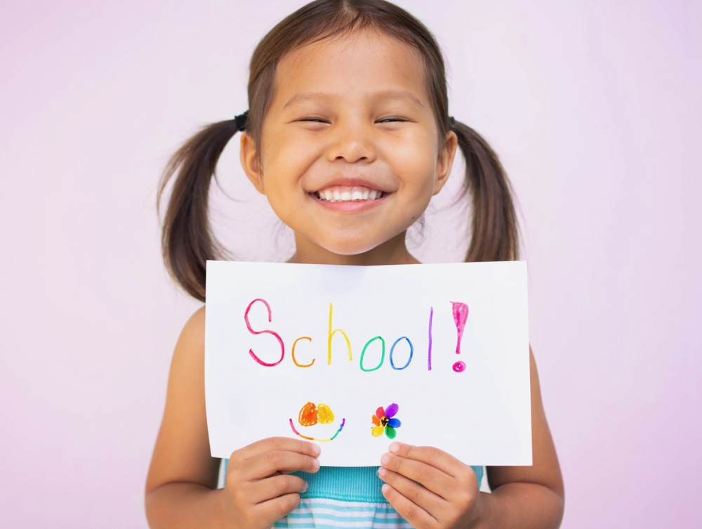 家長可引導子女多聊學校生活。