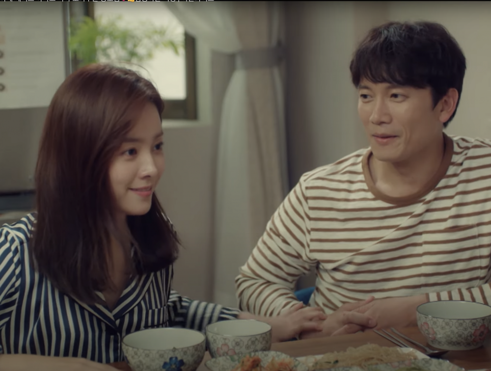 夫妻是否真的床頭打交床尾和？