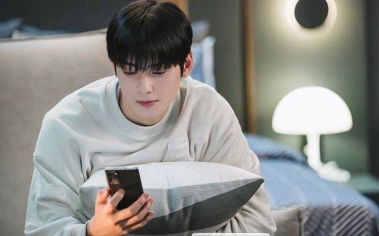 團隊了解青少年每日使用電子產品的時間