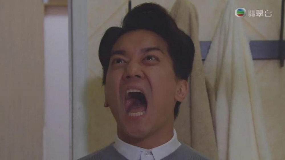 人父左右做人難，不知如何是好。