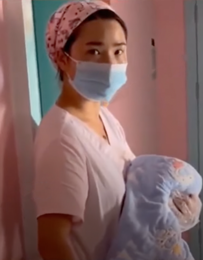 護士因為家屬答不出一條簡單問題而感生氣。