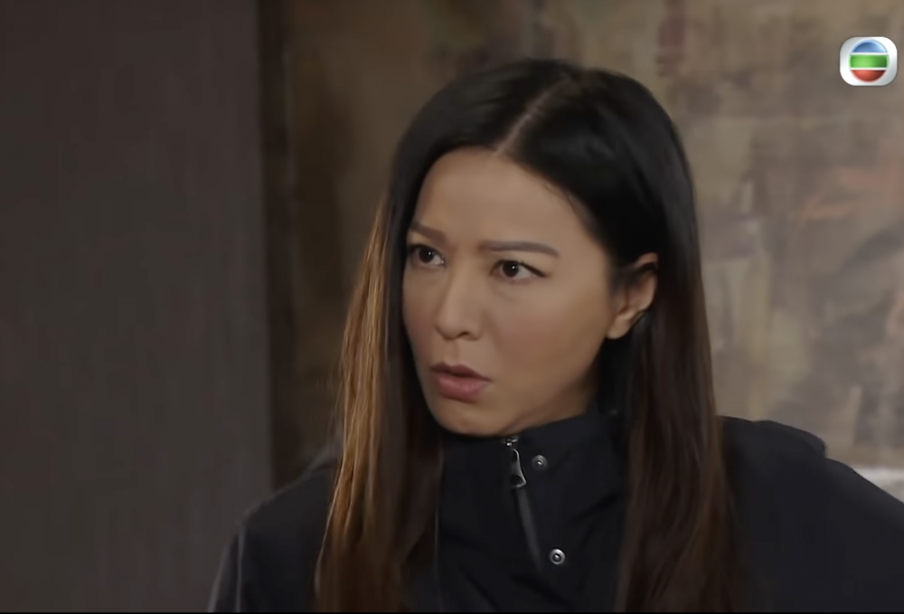 媽媽無法接受弟弟譜忘年戀，要求哥哥遊說他分手。