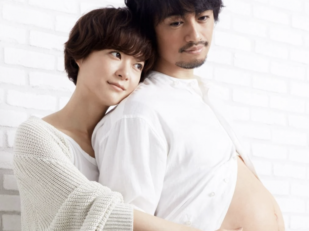 這名爸爸卻出現「孕吐」症狀,一口氣連嘔了十幾天。