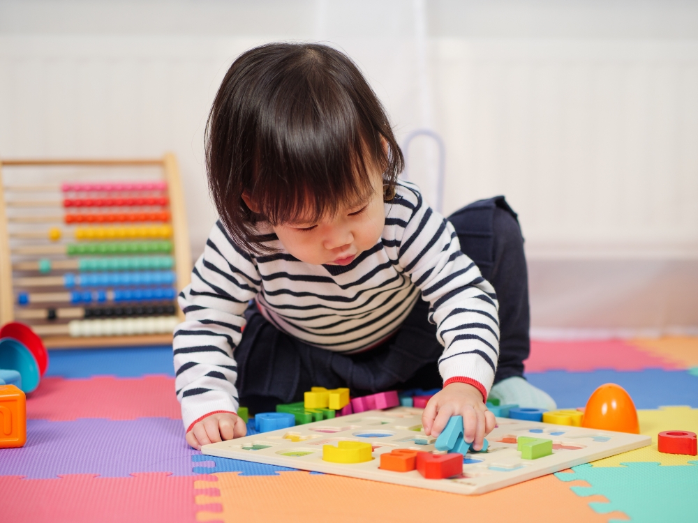 手抓板同時考顏色和形狀