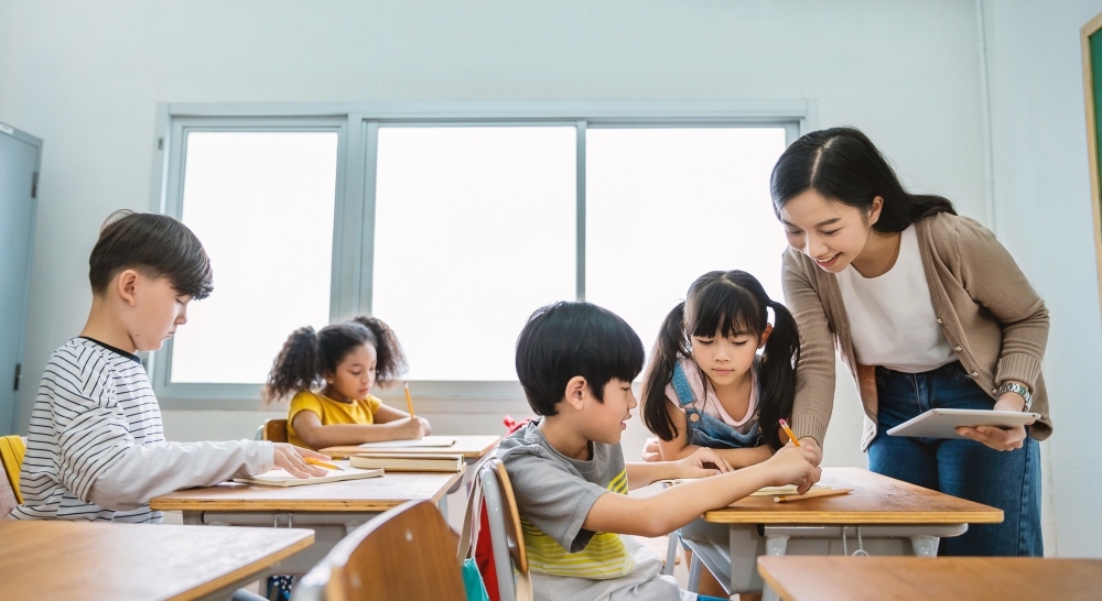 兒子每天在學校活動的時間超過7個小時