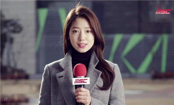 修讀中史科出路廣闊，分別可以從事作家、記者、老師等行業 