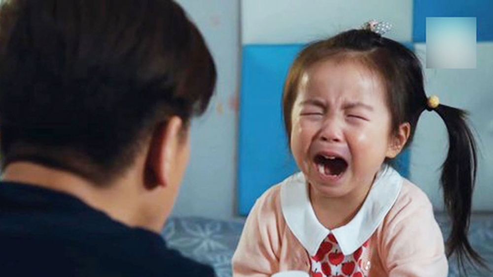 孫女開學第一天，惶恐不安哭聲不斷