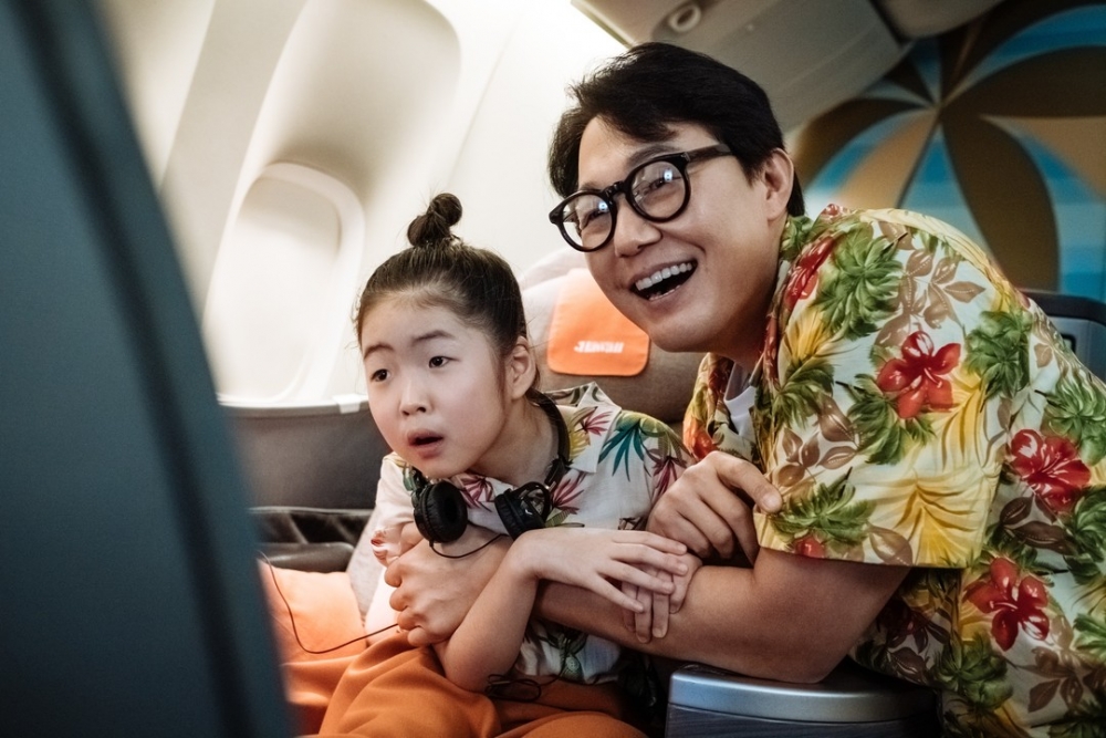 男童表示玩都要用英文玩。