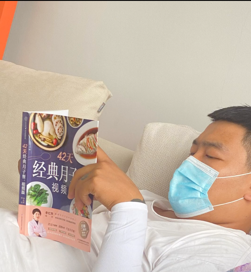 姜先生也會研究各種健康料理。