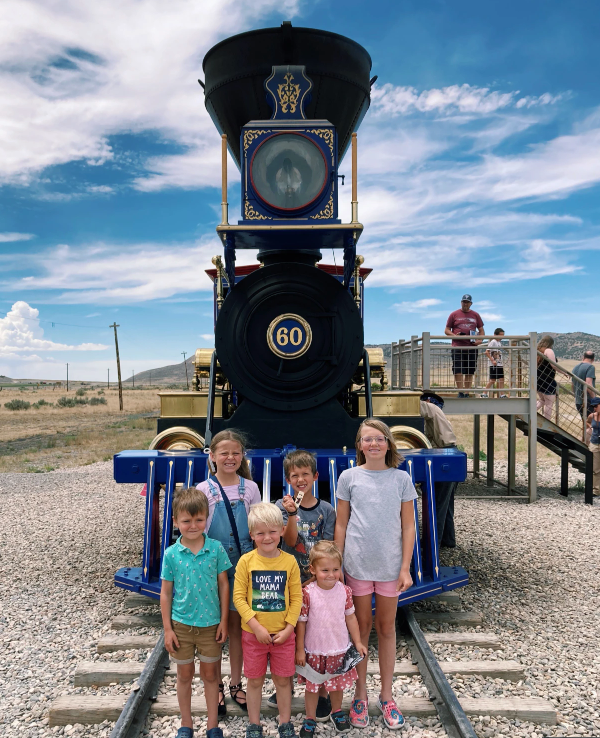 每個孩子都會被分配到一項家務，全年都是由他們負責