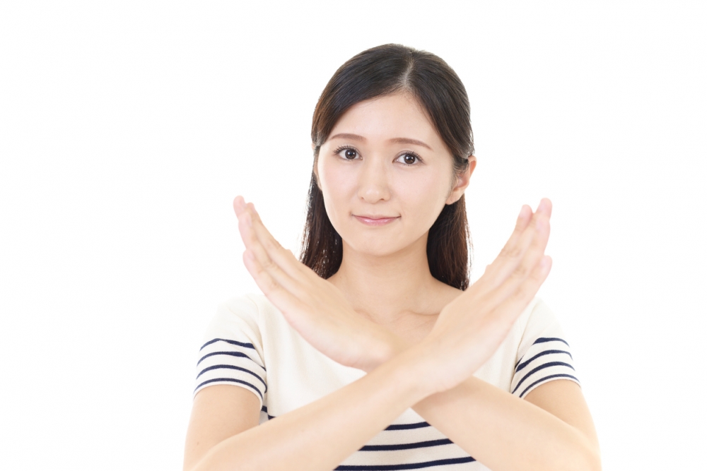 對於路人的行為，台媽說要趕投胎也不要拉著她女兒一齊去。