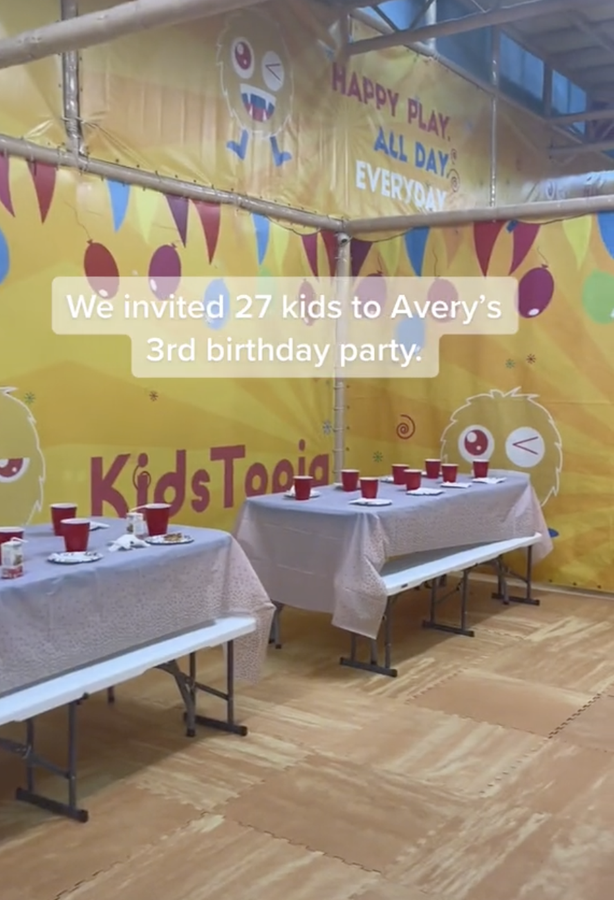 現場空無一人。