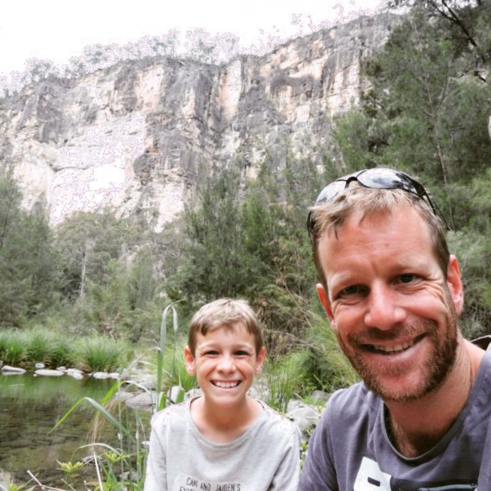 Cameron和Jaiden這對父子檔因為自駕遊的經歷為人所熟知。