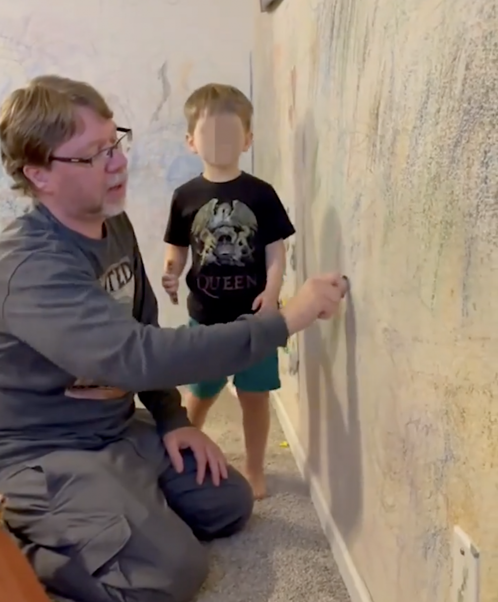 Linzy提到Harrison爸爸是畫家，想重新粉飾牆非難事。