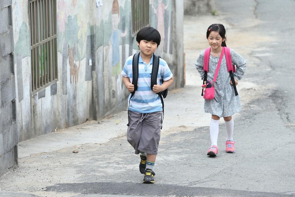 小時候要好的青梅竹馬是不少父母希望回到過去的原因之一