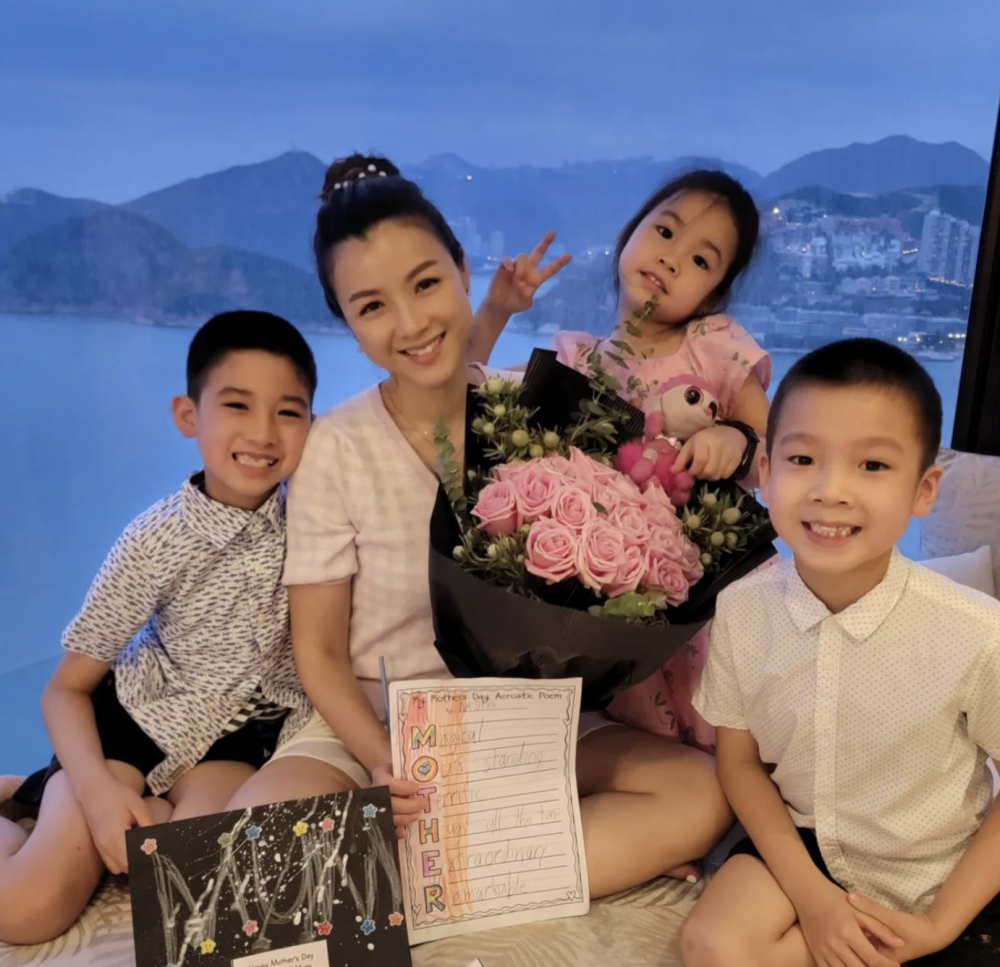 陳豪陳茵薇的大仔就讀新加坡國際學校。