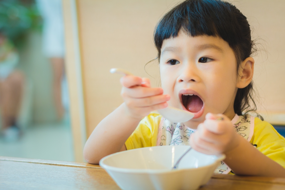 兒童身高與遺傳及後天飲食不無關係