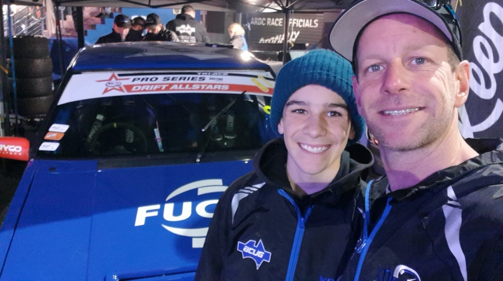 如今,14歲的Jaiden找到了喜歡的賽車興趣,父親也經常陪他出席活動。