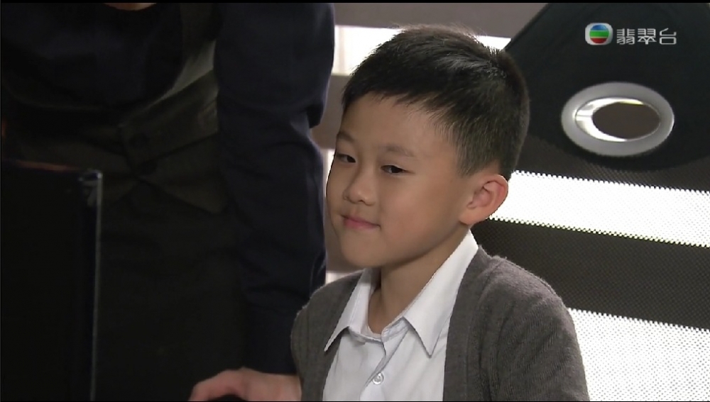 兒子開始在學校營運生意