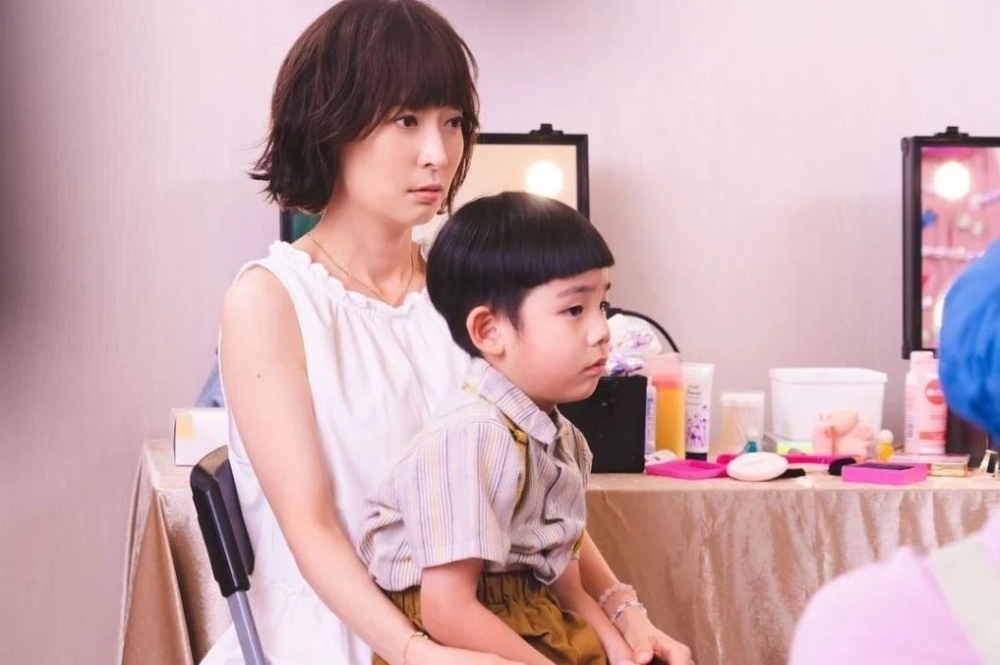 媽媽抱怨子女弄失物品的情況