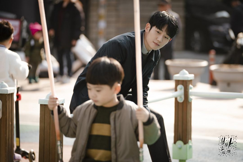 丈夫不想出國旅行還要照顧小孩，同時認為3歲兒子對旅行沒記憶，是在浪費錢。