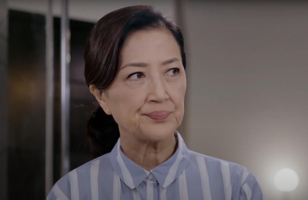 男友家人難免對事主不婚不生有怨言。