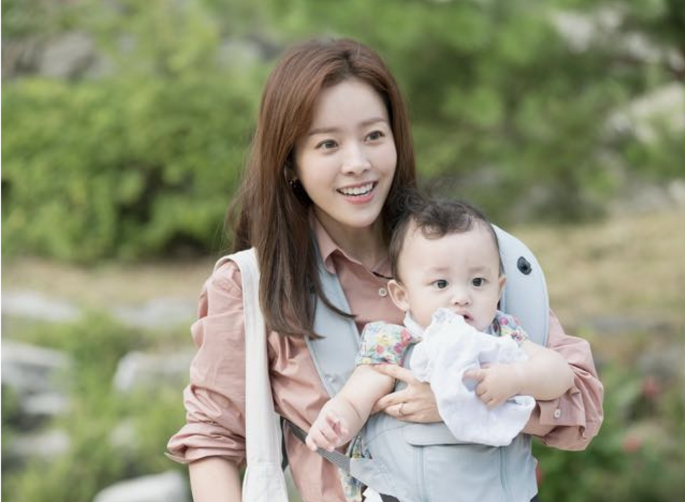 人妻想帶年幼的兒子一起出國旅行，製造美好回憶。