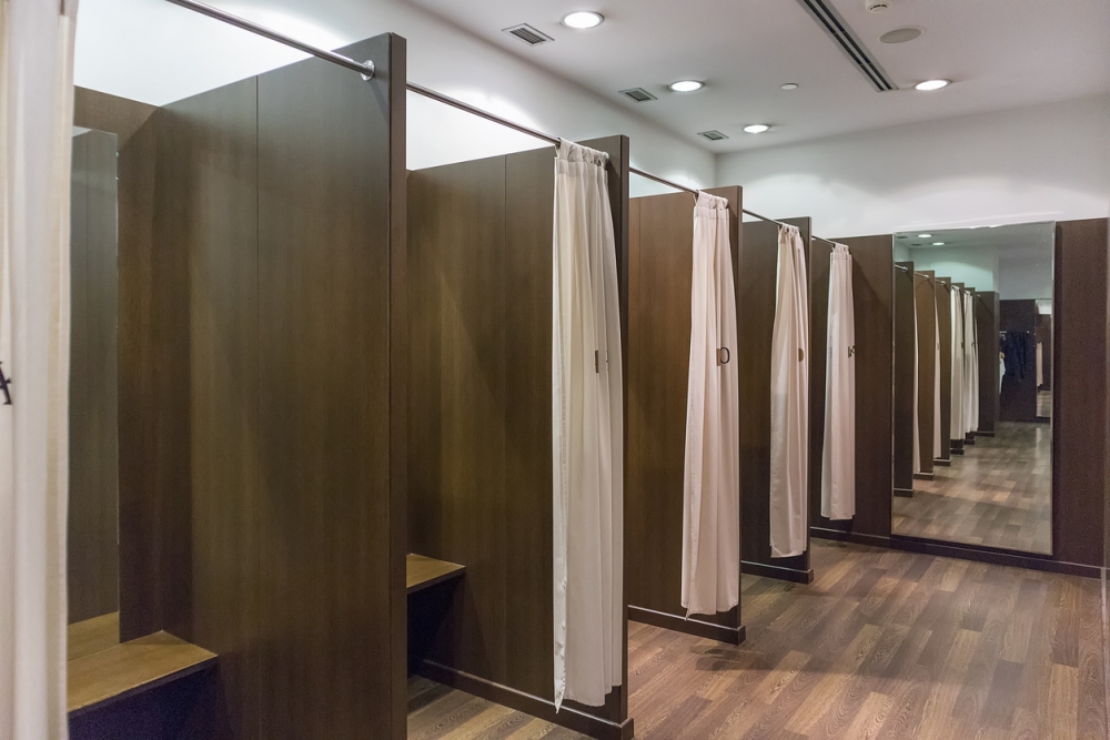 有網友對店方回覆有意見。