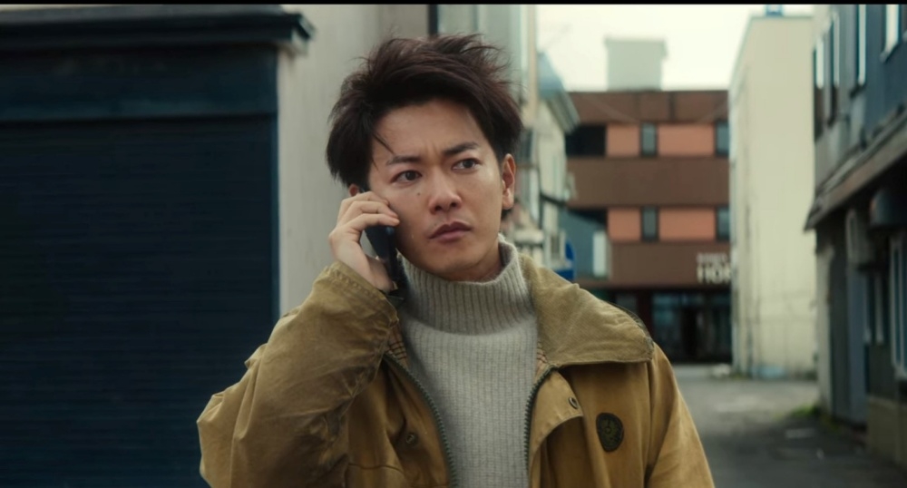 未婚夫生氣自己跑走了﹐準人妻不知所措。